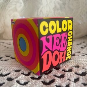 NeeDoh Color Change Ball Sensory Fidget Toy Stress Relief Blue to Pink